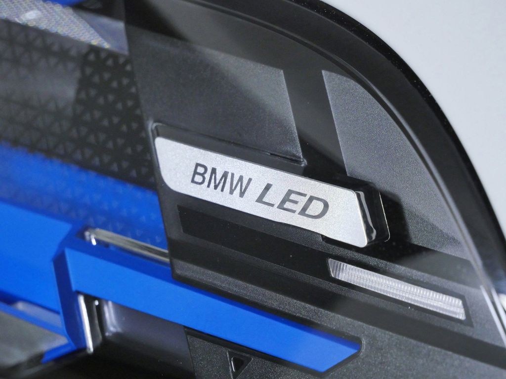 Thumbnail: 2026 BMW X5 - 4