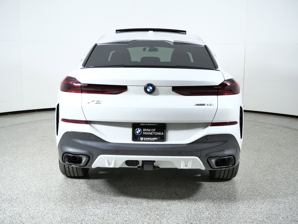 Thumbnail: 2026 BMW X6 - 10