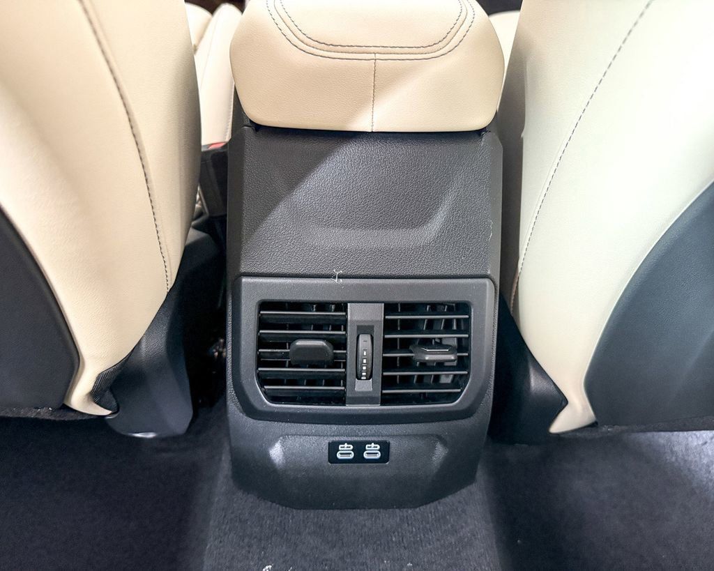 Thumbnail: 2025 BMW 2 Series - 27