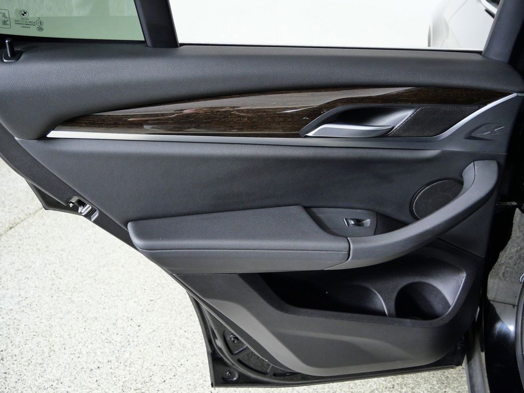Thumbnail: 2022 BMW X3 - 28