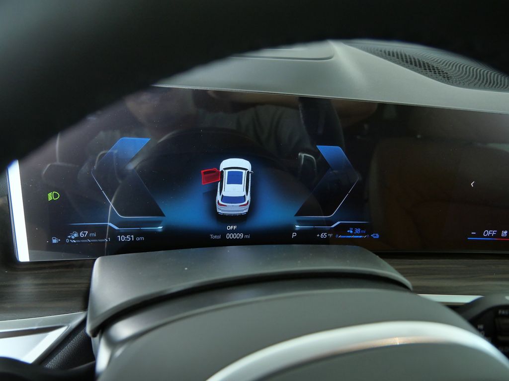 Thumbnail: 2026 BMW X5 - 42