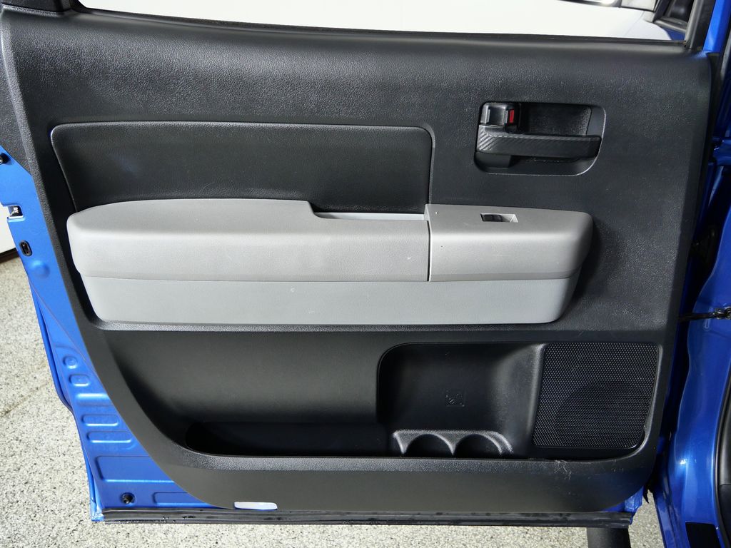 Thumbnail: 2008 Toyota Tundra - 29