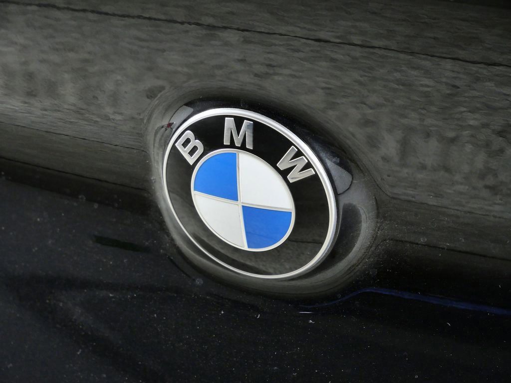 Thumbnail: 2026 BMW 8 Series - 12