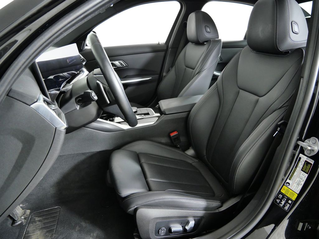 Thumbnail: 2023 BMW 3 Series - 38