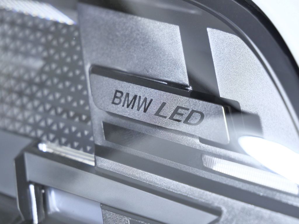 Thumbnail: 2026 BMW X5 - 4