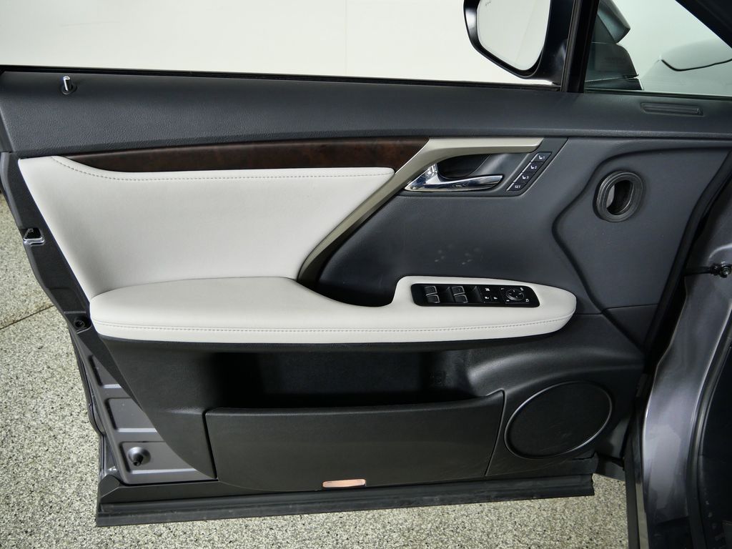 Thumbnail: 2022 Lexus RX - 32