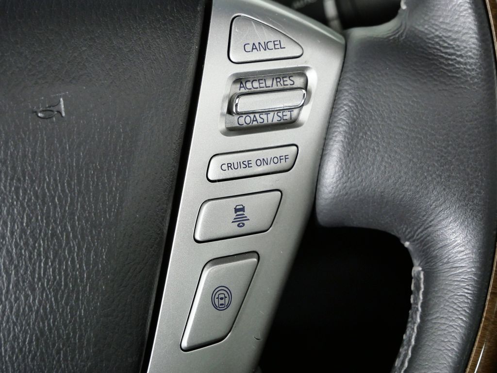 Thumbnail: 2015 INFINITI QX80 - 40