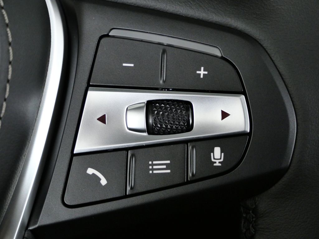 Thumbnail: 2026 BMW X5 - 42