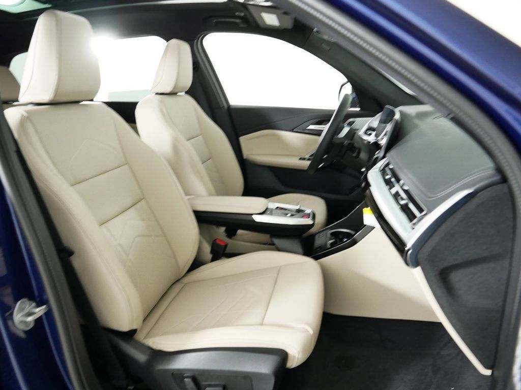 Thumbnail: 2025 BMW X1 - 23