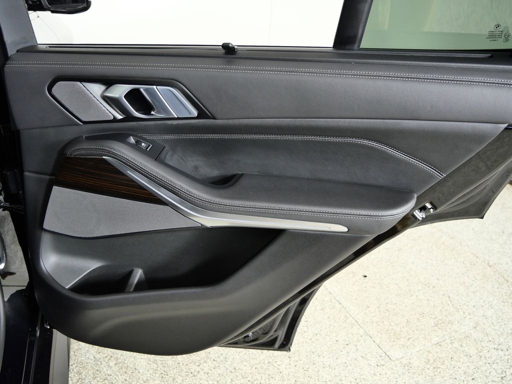 Thumbnail: 2026 BMW X5 - 25