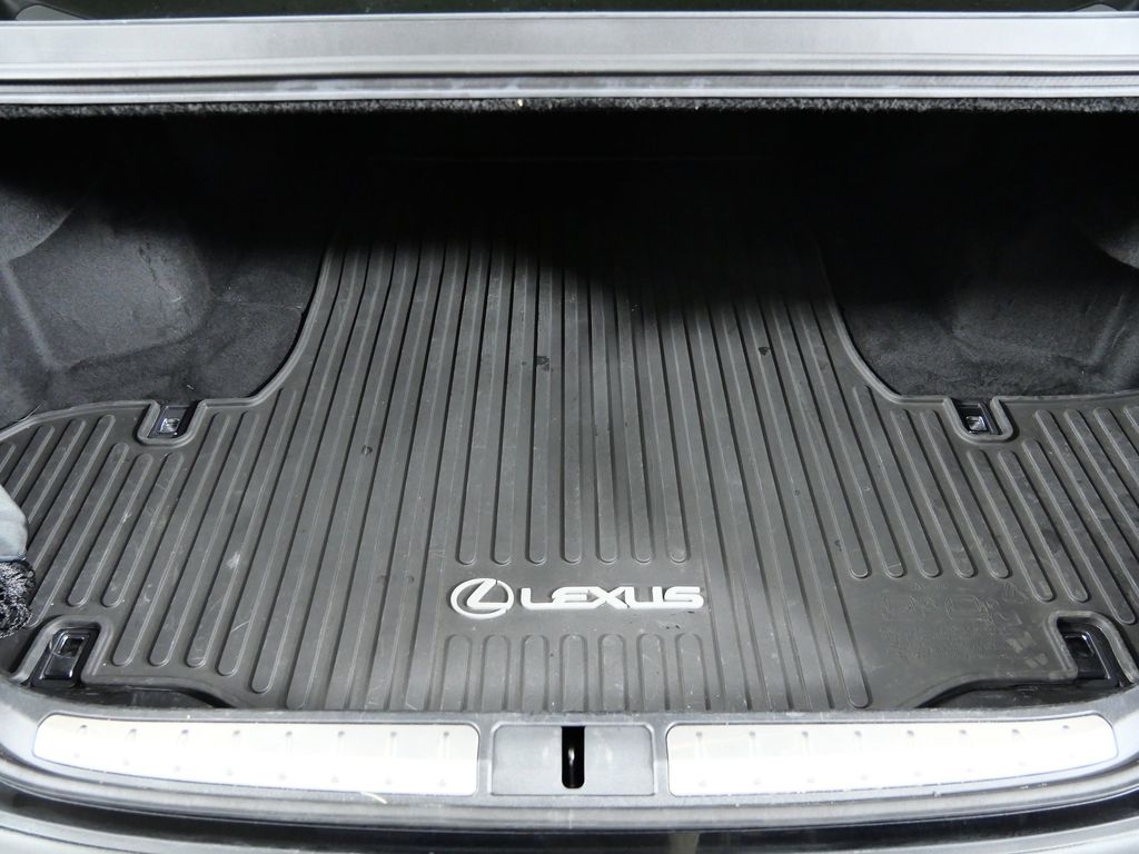 Thumbnail: 2024 Lexus LS - 28