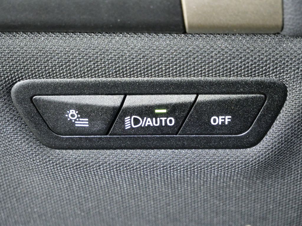 Thumbnail: 2023 BMW iX - 44