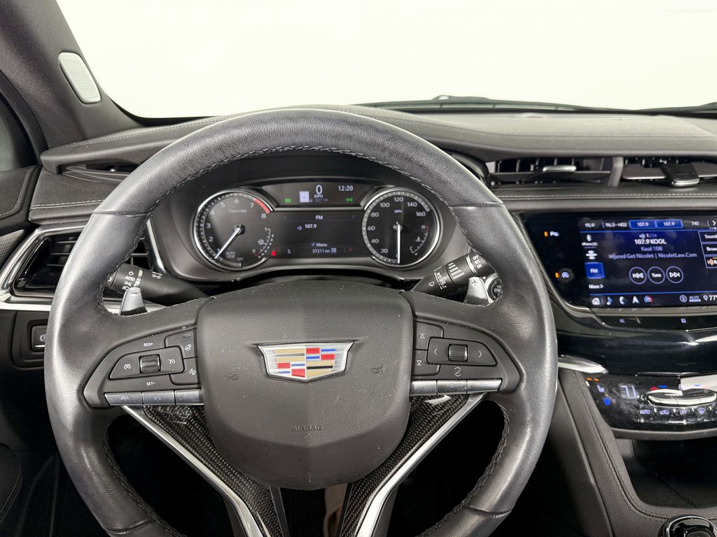 Thumbnail: 2020 Cadillac XT6 - 8