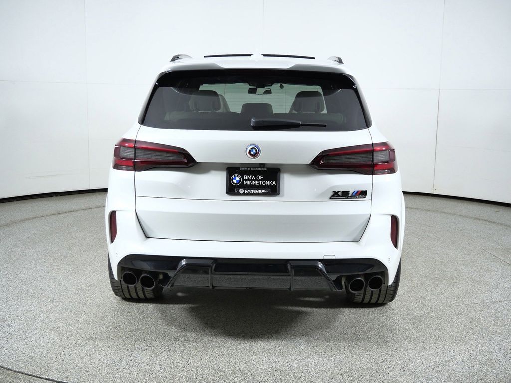 Thumbnail: 2023 BMW X5 - 10