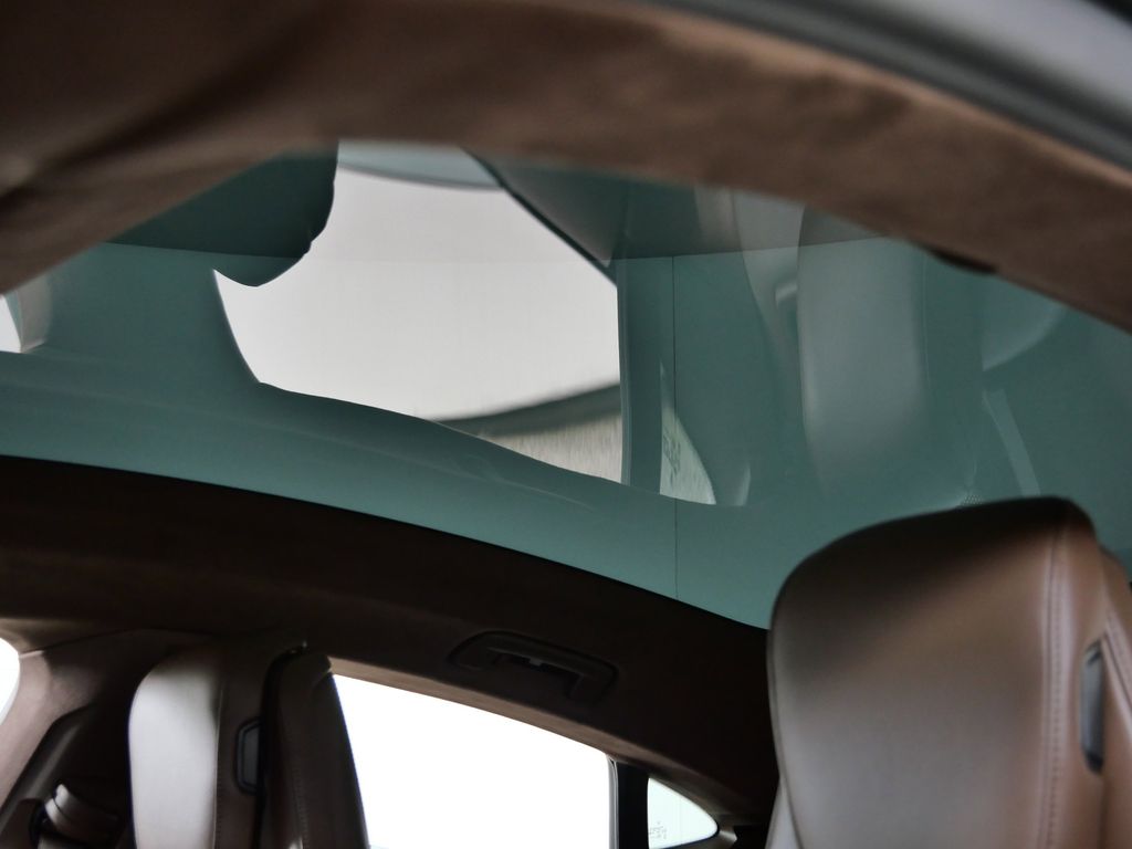 Thumbnail: 2024 Porsche Taycan - 19