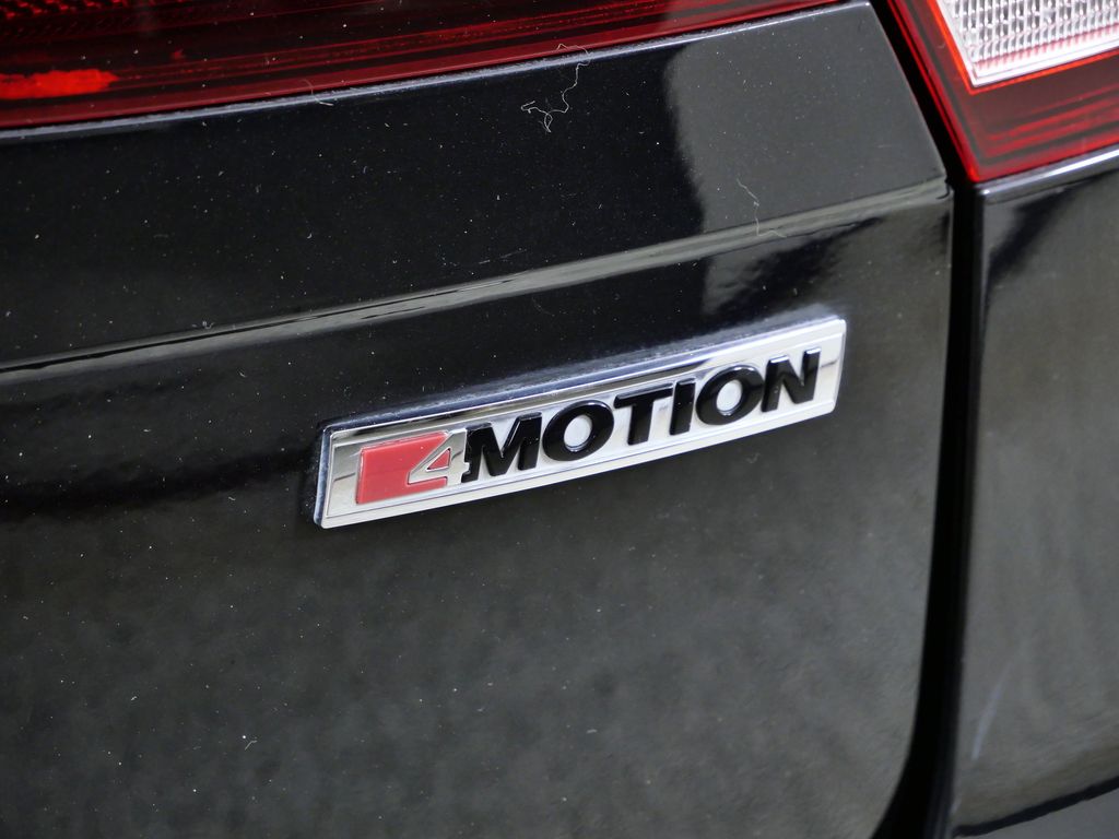 Thumbnail: 2021 Volkswagen Tiguan - 13