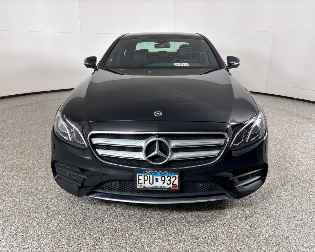 Thumbnail: 2020 Mercedes-Benz E-Class - 3