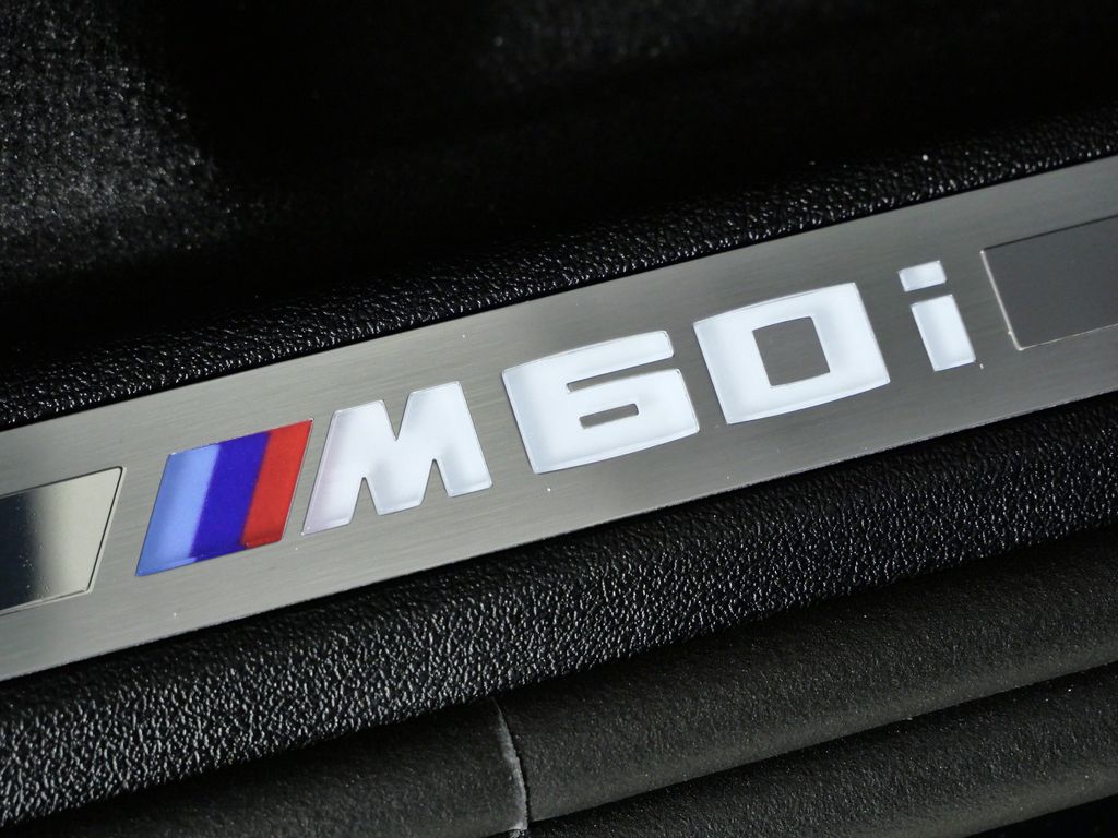 Thumbnail: 2026 BMW X7 - 23