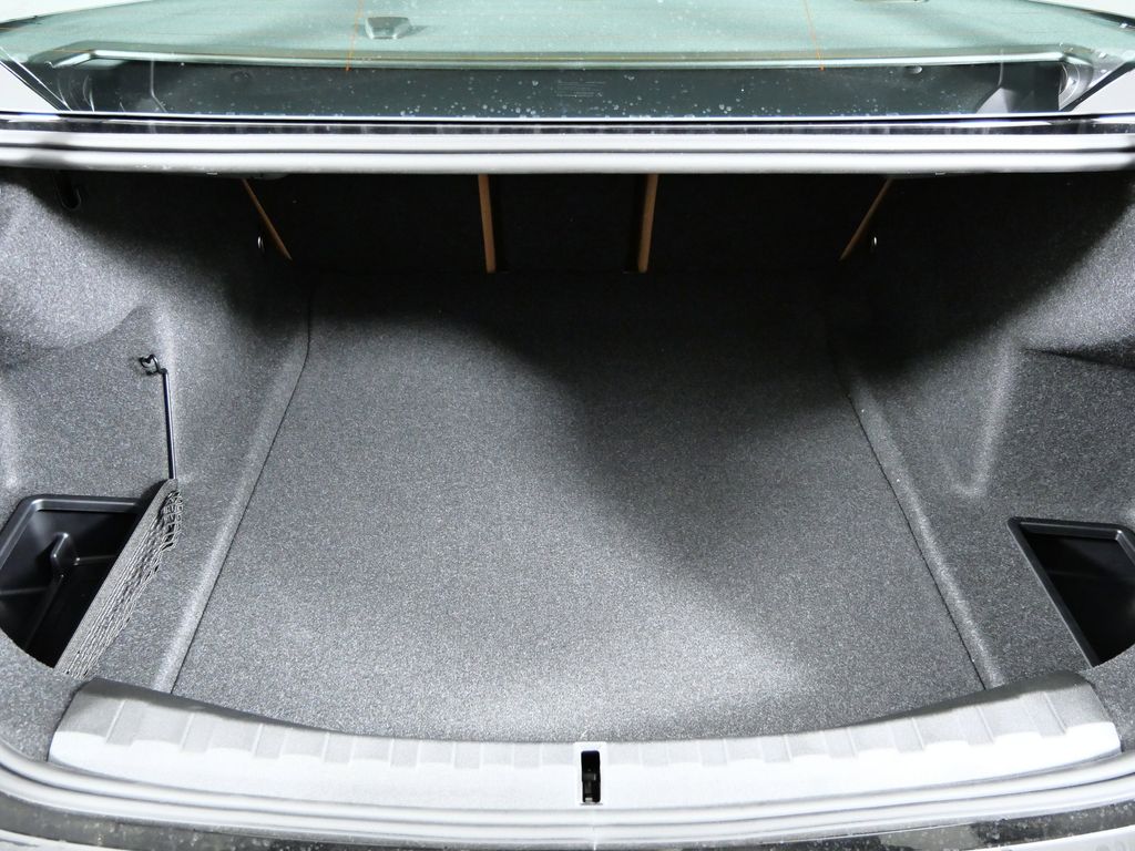 Thumbnail: 2026 BMW 3 Series - 27