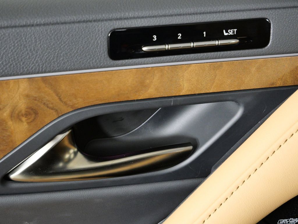 Thumbnail: 2025 Lexus LX - 36