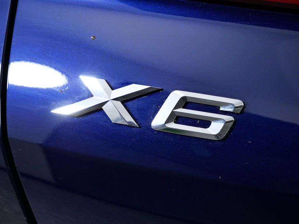 Thumbnail: 2026 BMW X6 - 13