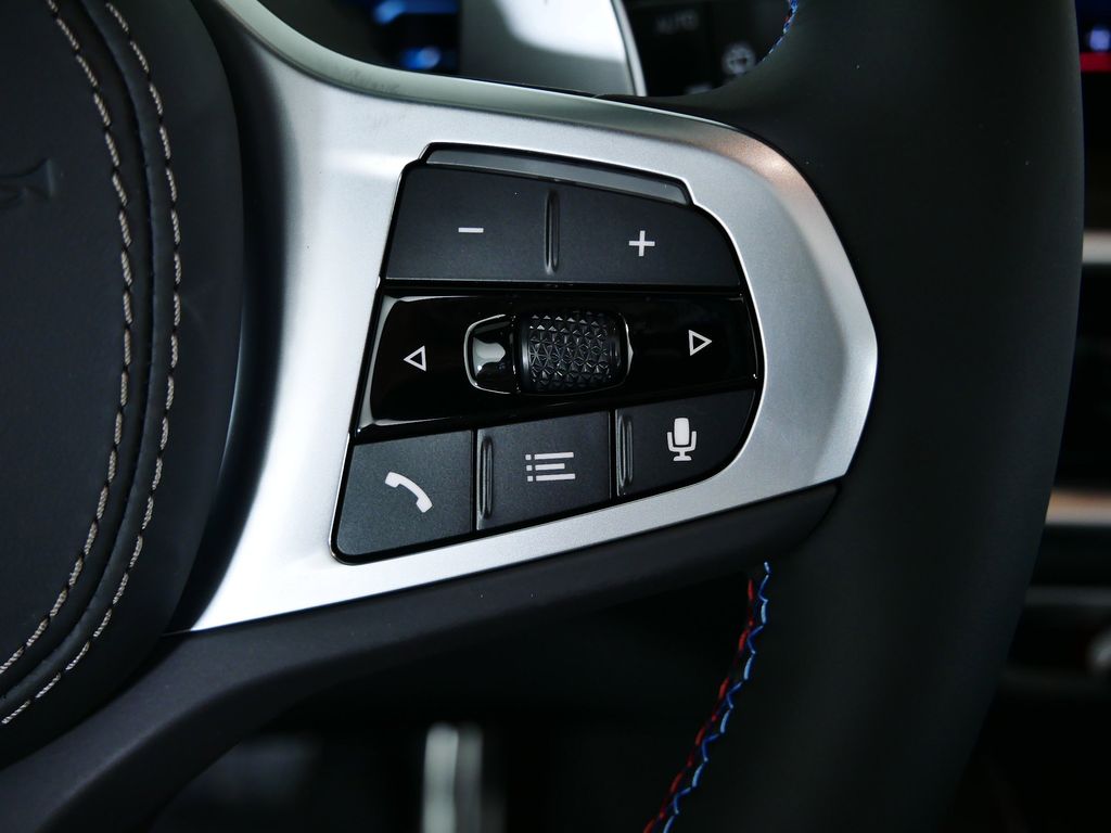 Thumbnail: 2026 BMW X5 - 40