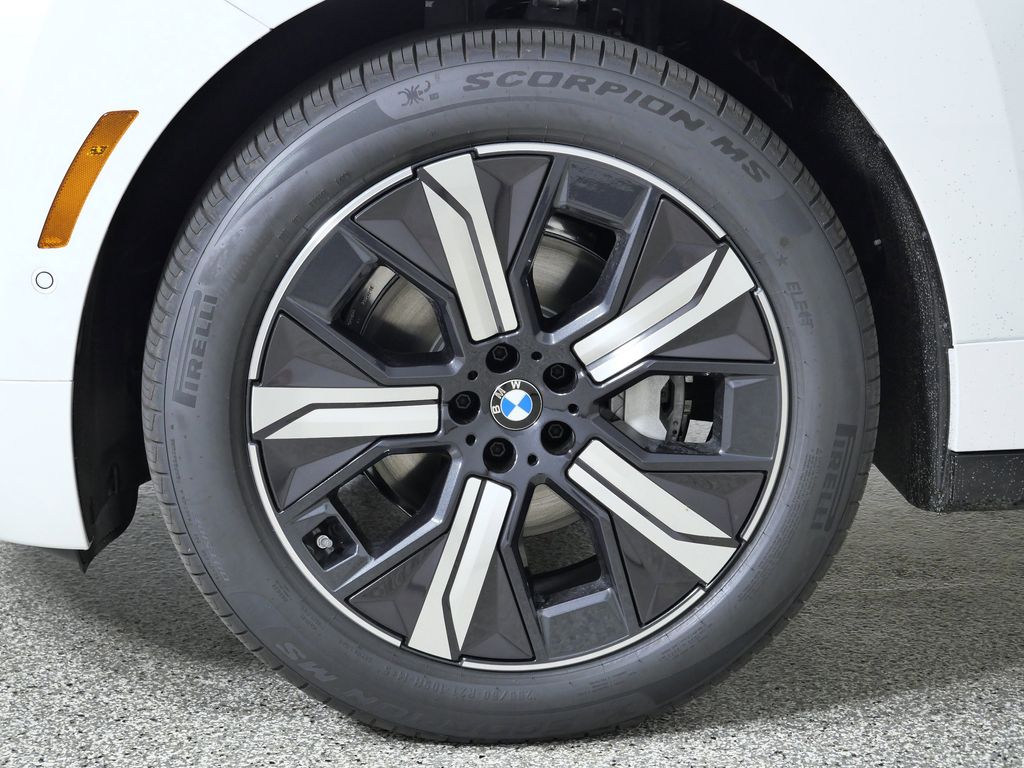 Thumbnail: 2026 BMW iX - 17