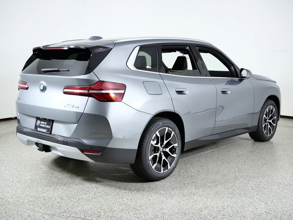 Thumbnail: 2026 BMW X3 - 11