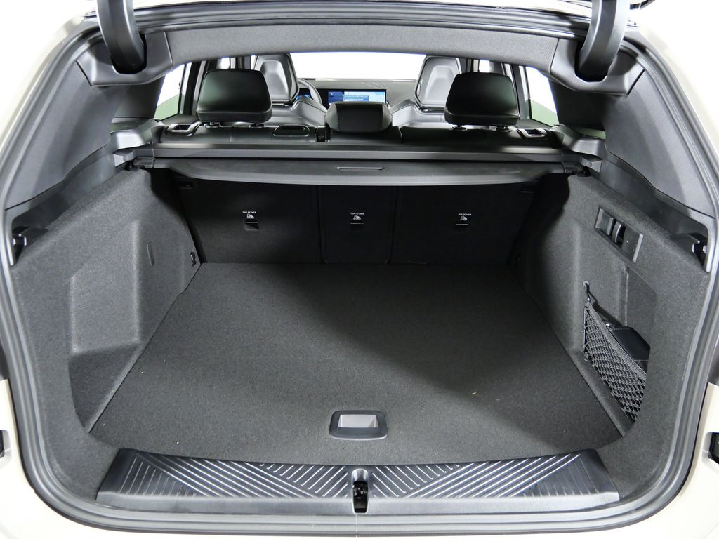 Thumbnail: 2026 BMW X3 - 28