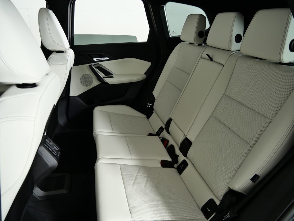 Thumbnail: 2026 BMW X1 - 30