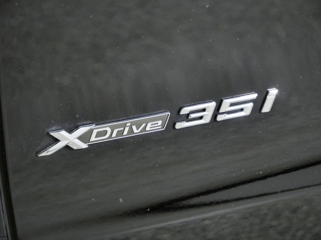 Thumbnail: 2018 BMW X5 - 14