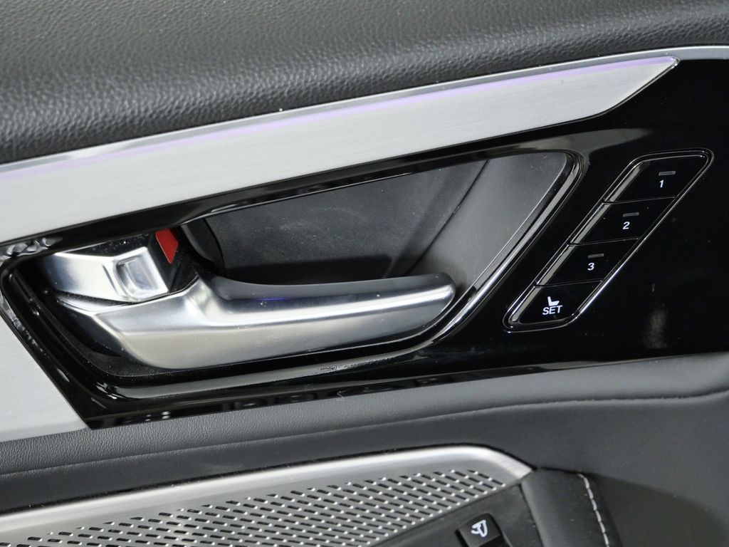 Thumbnail: 2023 Acura MDX - 36