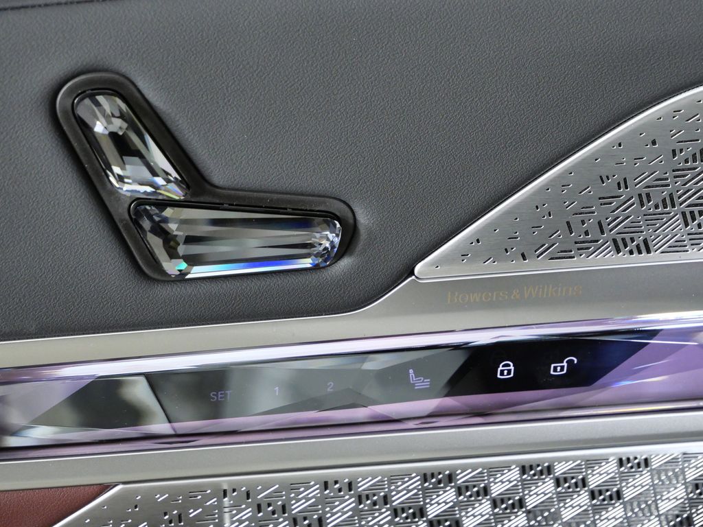 Thumbnail: 2026 BMW 7 Series - 37