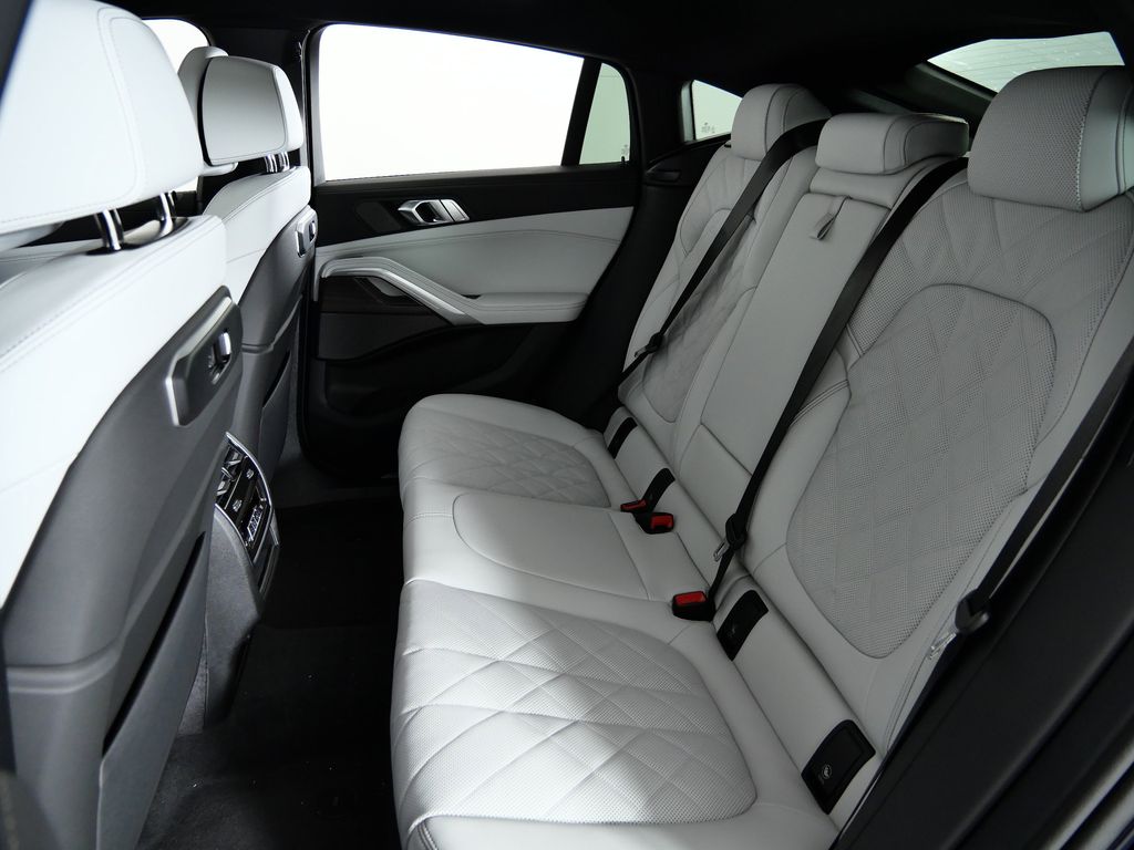 Thumbnail: 2026 BMW X6 - 32