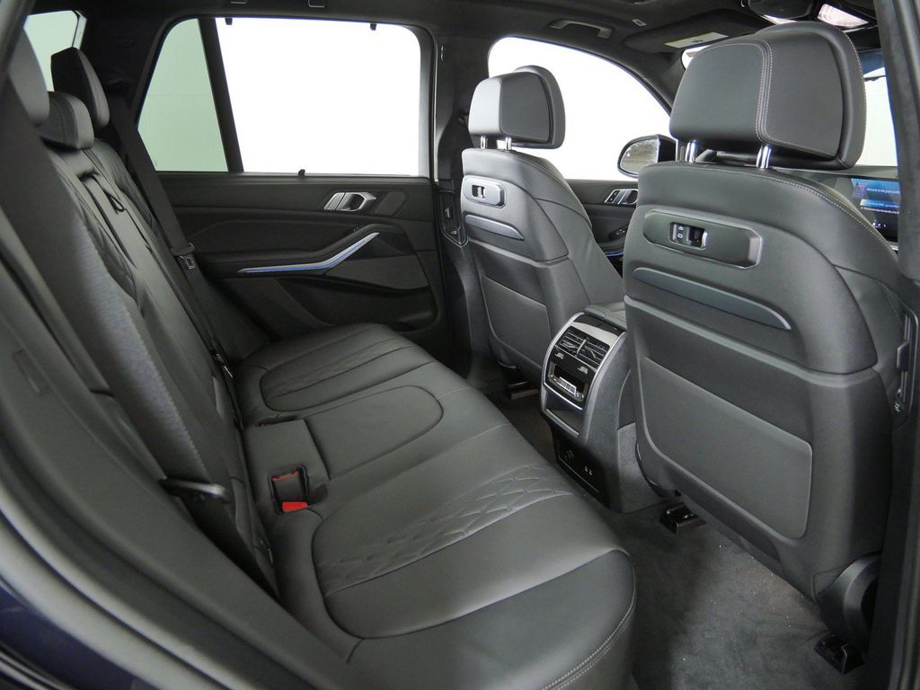Thumbnail: 2026 BMW X5 - 26