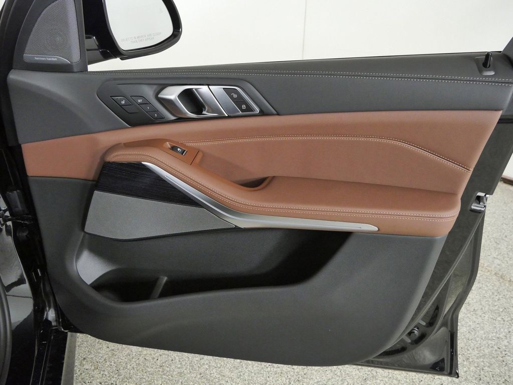 Thumbnail: 2026 BMW X5 - 19