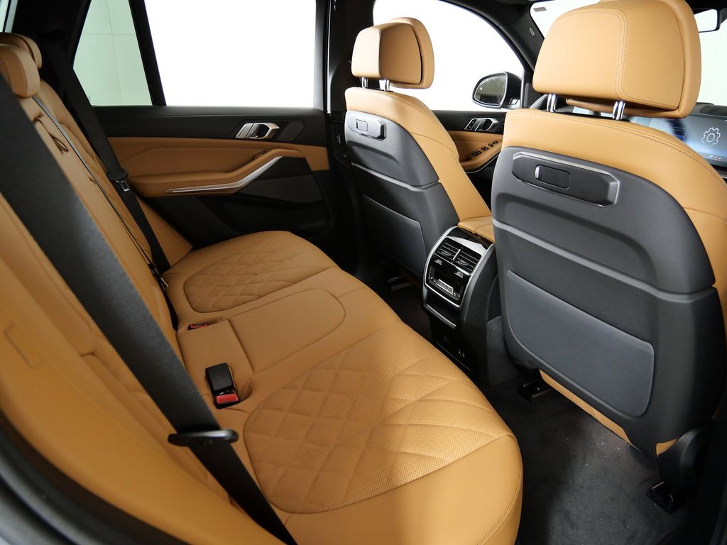 Thumbnail: 2026 BMW X5 - 26