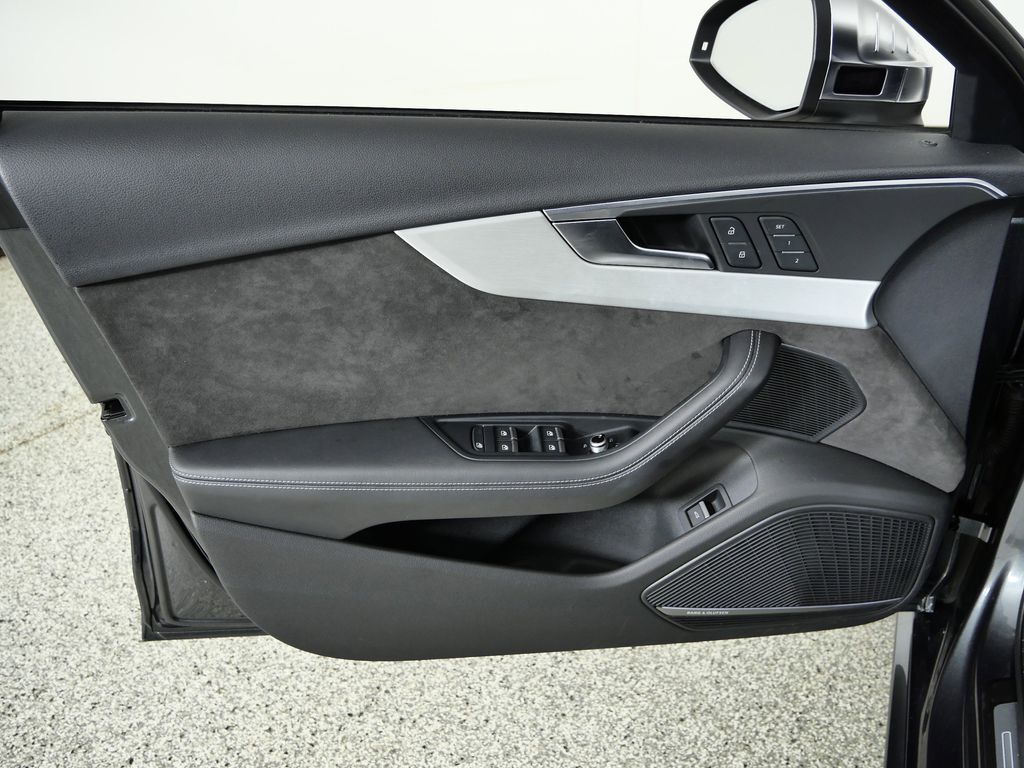 Thumbnail: 2018 Audi S4 - 33