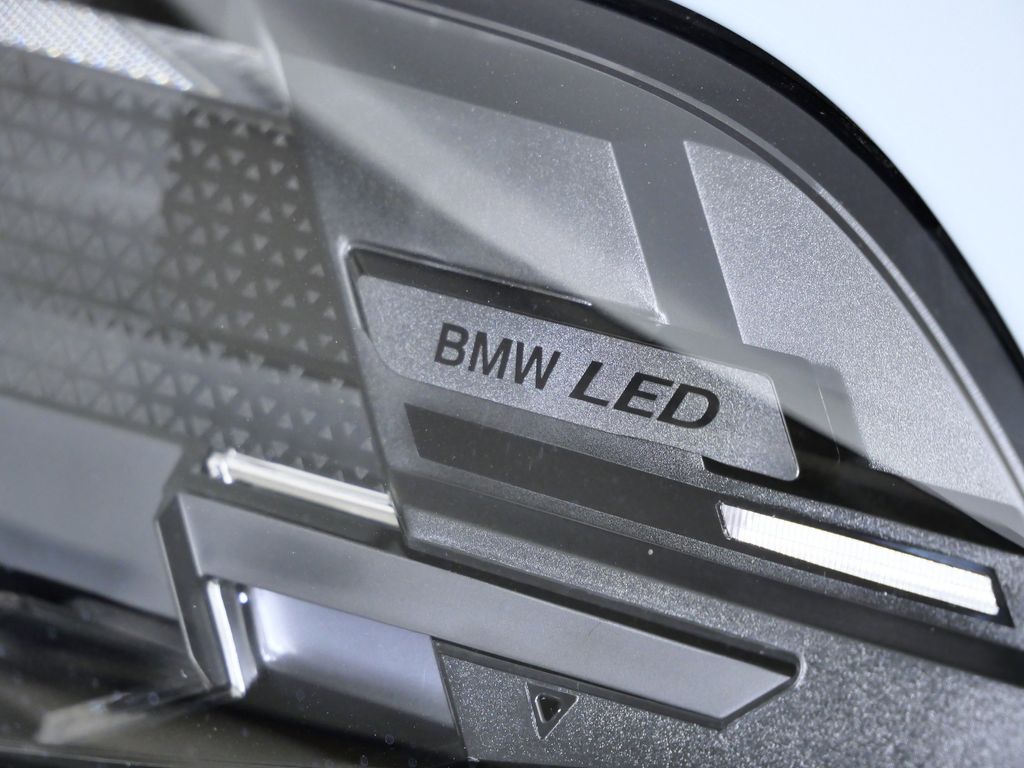 Thumbnail: 2026 BMW X5 - 4