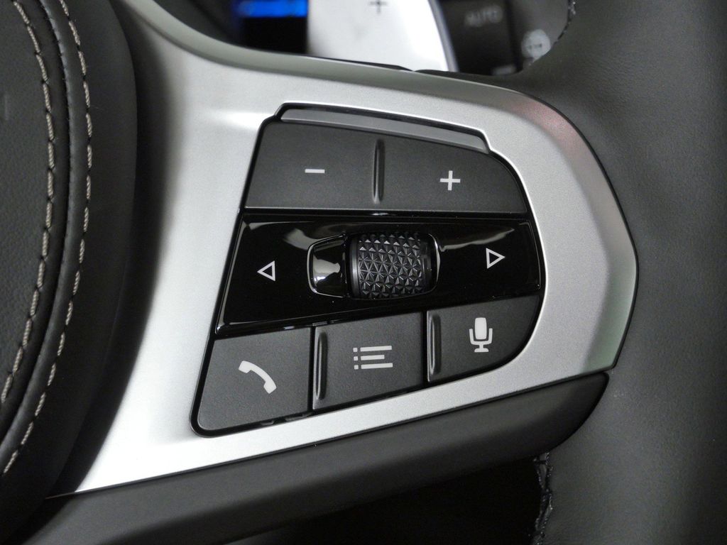 Thumbnail: 2026 BMW X5 - 42