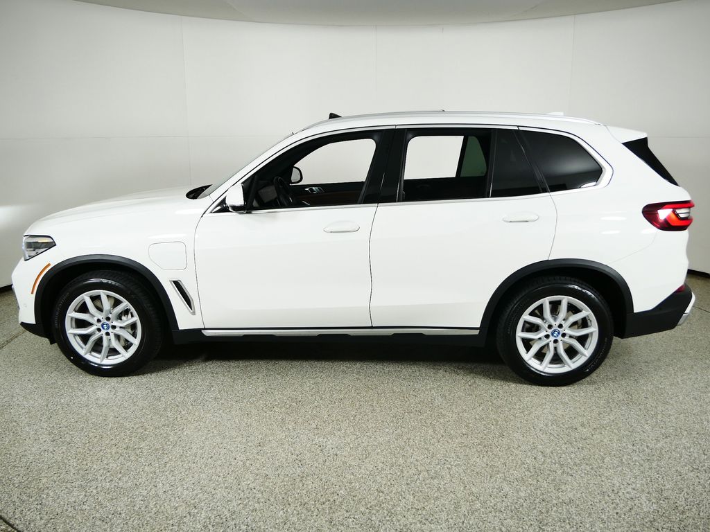Thumbnail: 2023 BMW X5 - 17