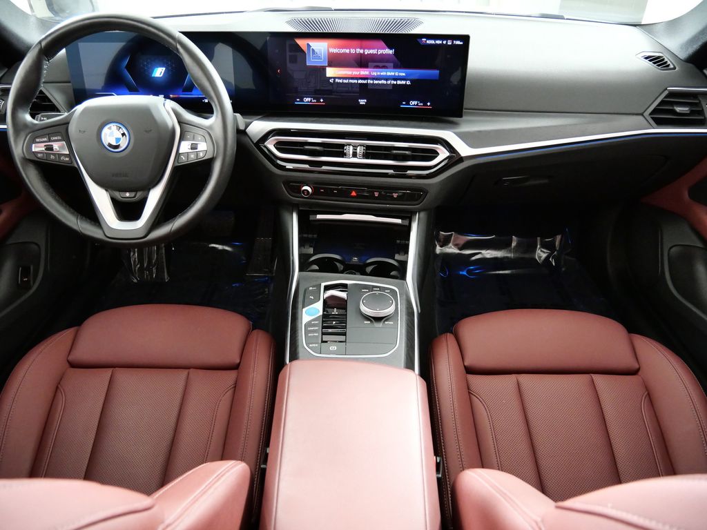 Thumbnail: 2023 BMW i4 - 6