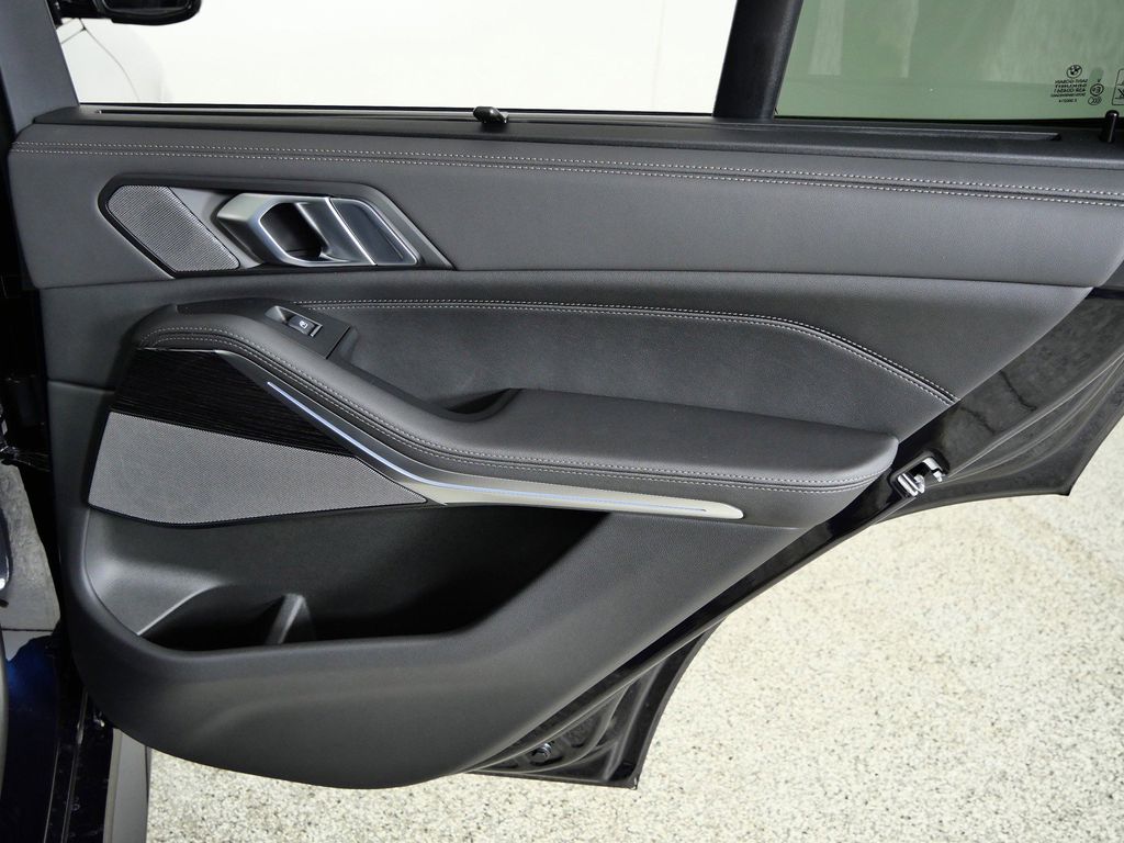 Thumbnail: 2026 BMW X5 - 25