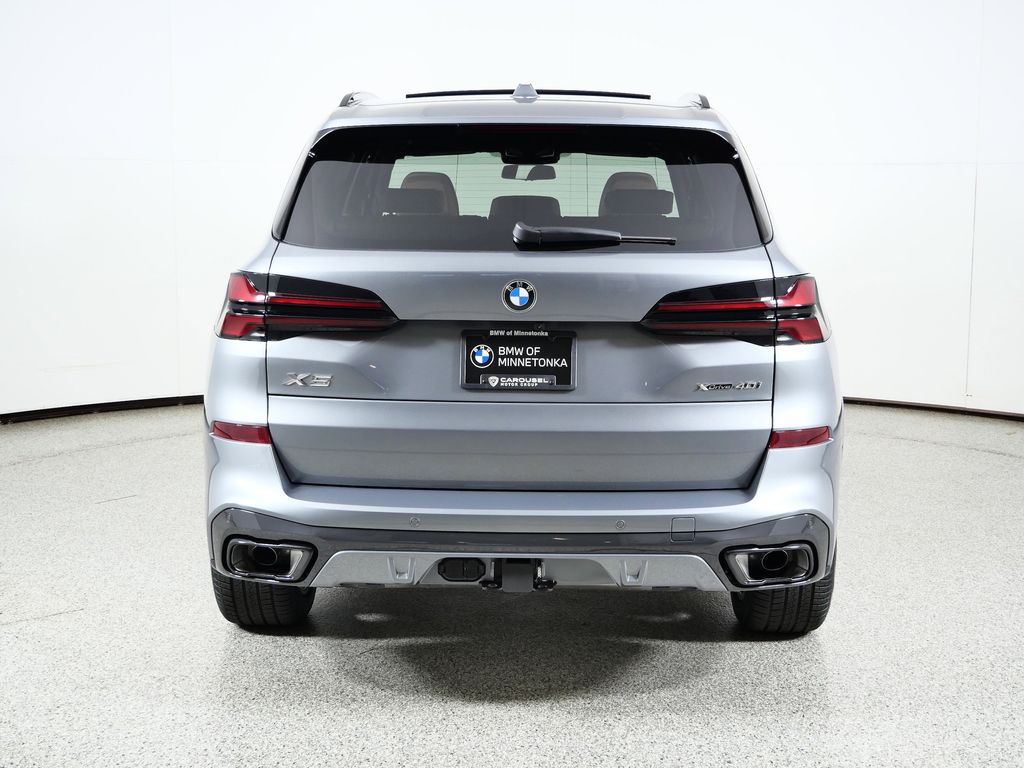 Thumbnail: 2026 BMW X5 - 10