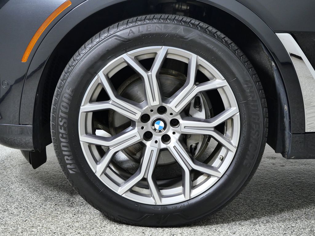 Thumbnail: 2020 BMW X7 - 18