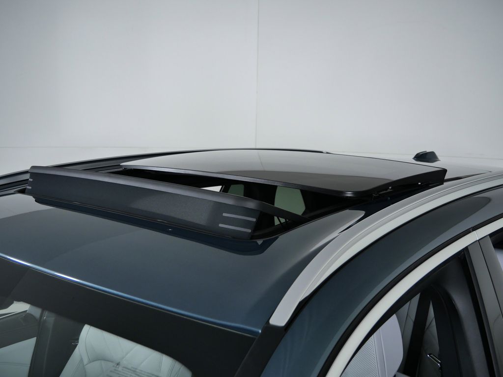 Thumbnail: 2026 BMW X5 - 18