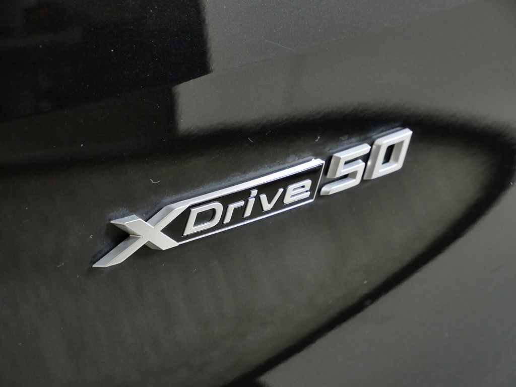 Thumbnail: 2024 BMW iX - 15