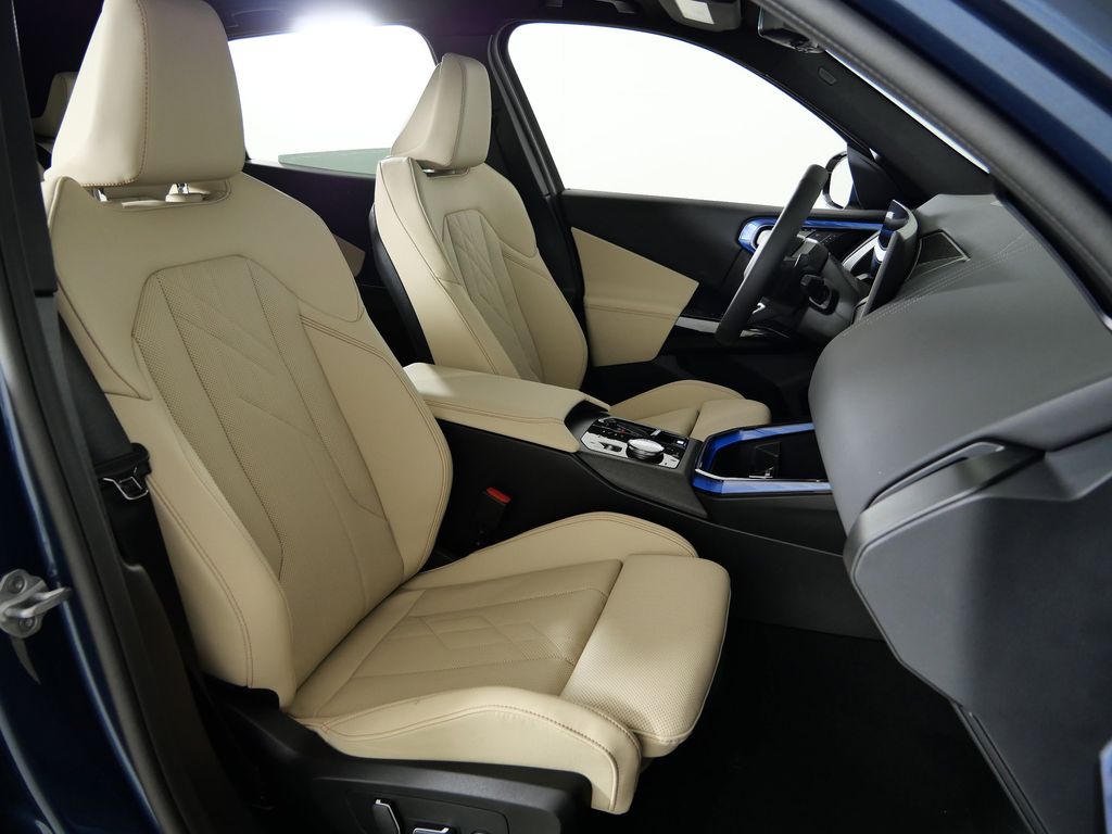 Thumbnail: 2026 BMW X3 - 22