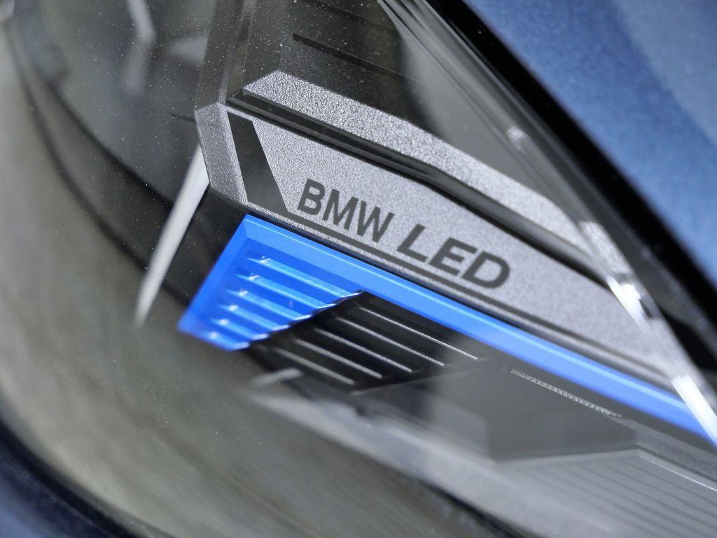 Thumbnail: 2025 BMW 4 Series - 5