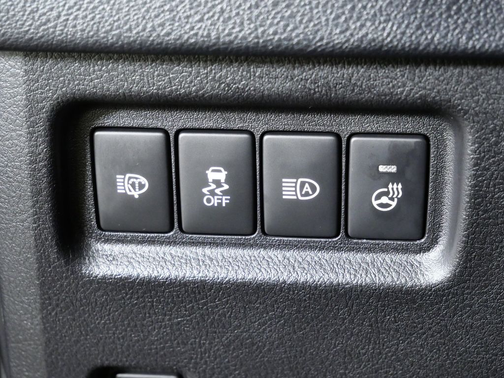 Thumbnail: 2023 Lexus GX - 39